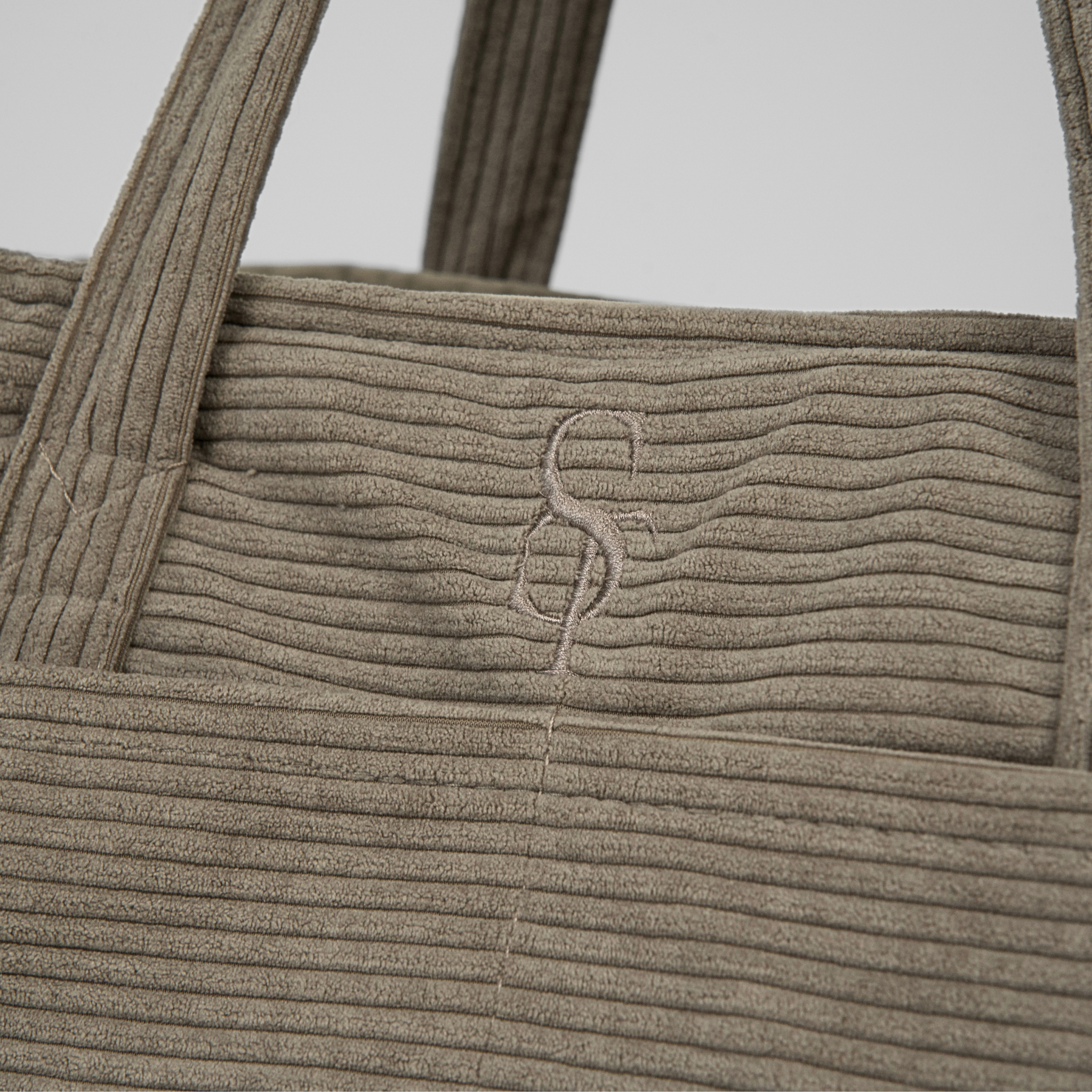 Vilda Carrier Bag | Taupe Corduroy