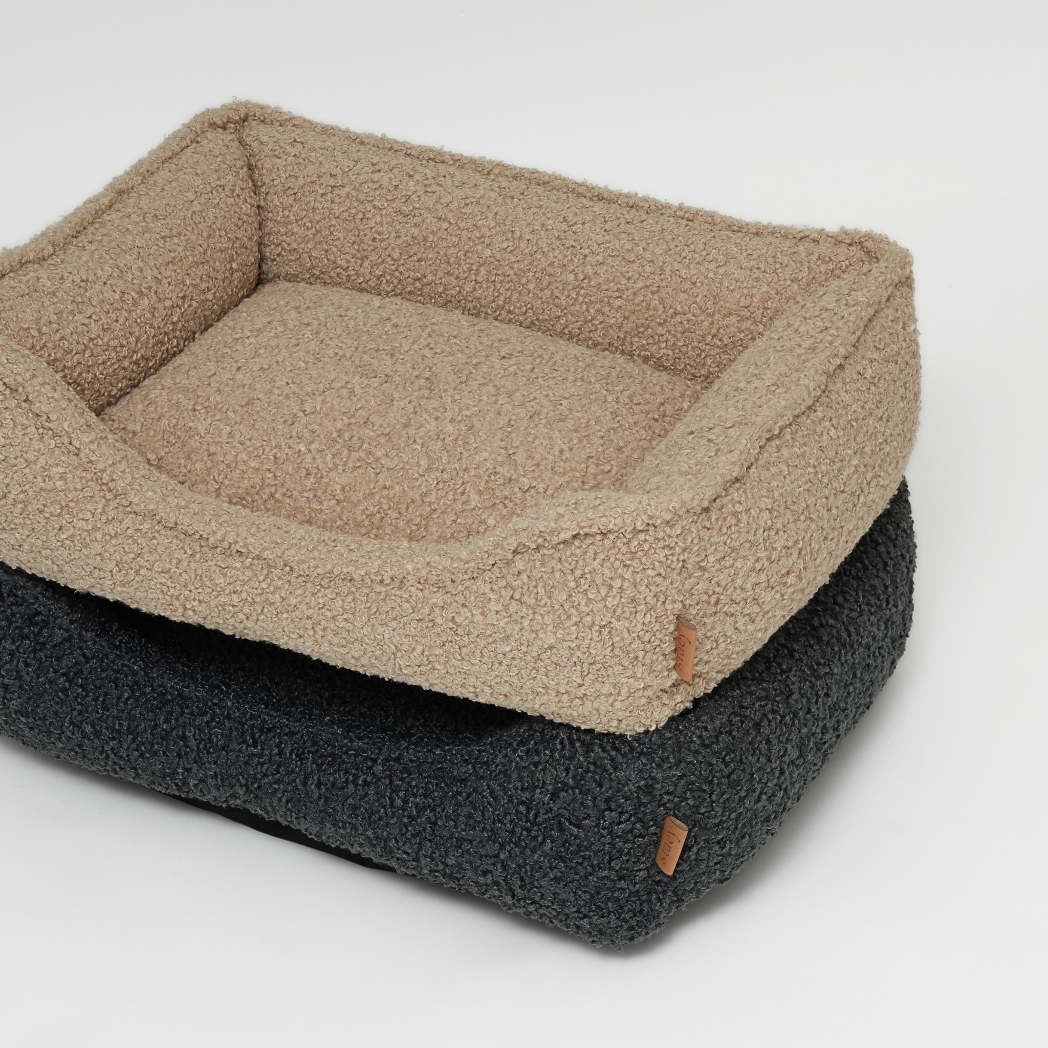 Tora Dog Bed | Sand Curly