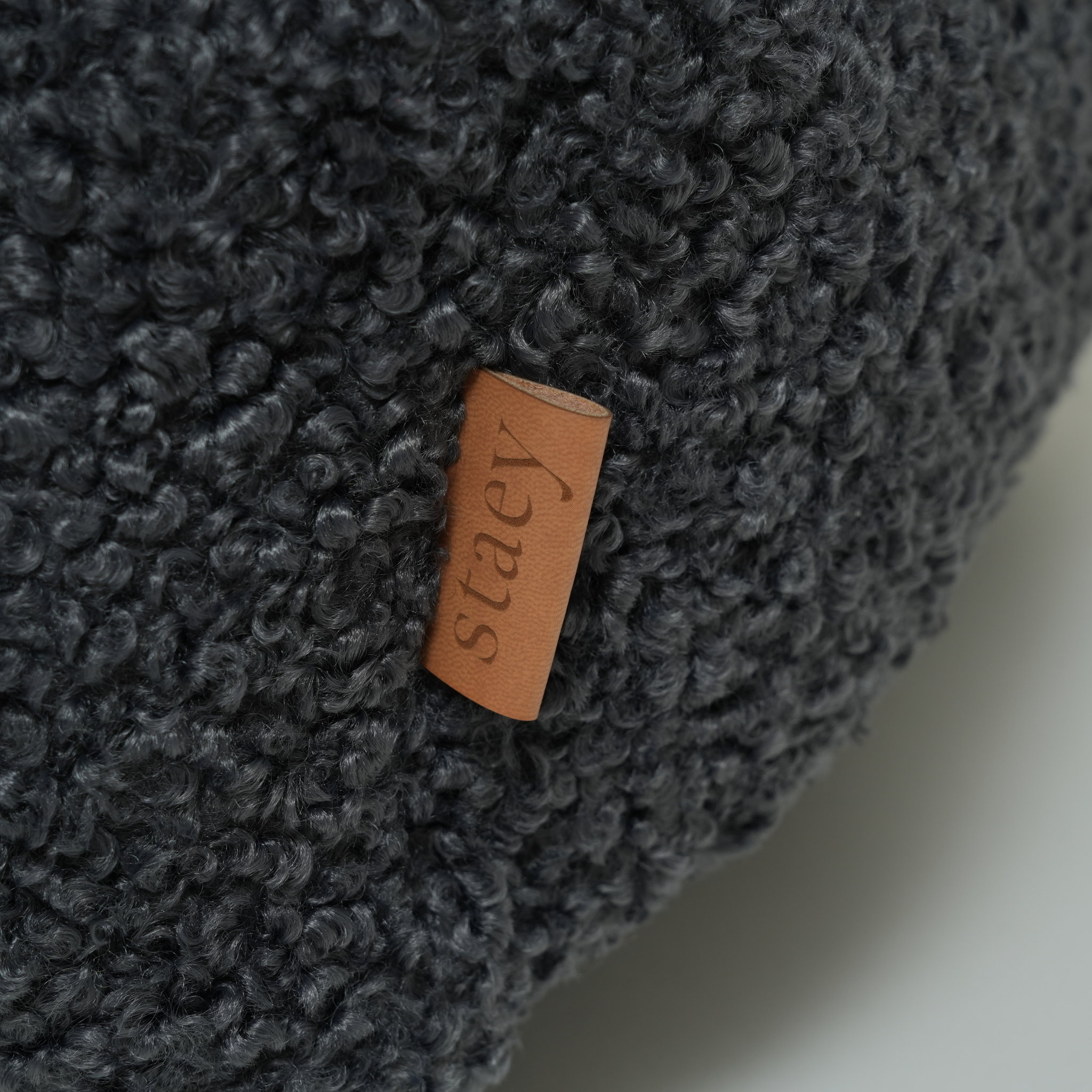 Tora Dog Bed | Storm Curly