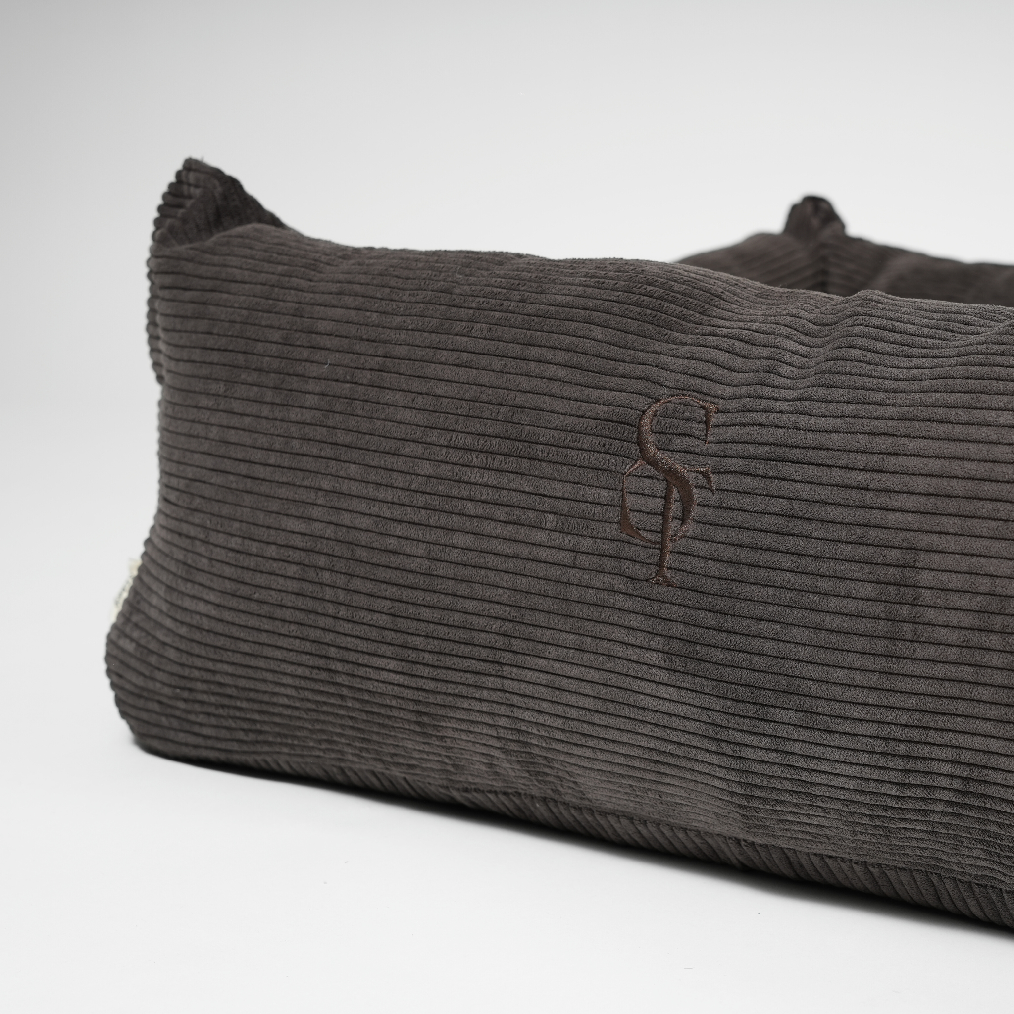 Vera Dog Bed | Dark Oak Corduroy